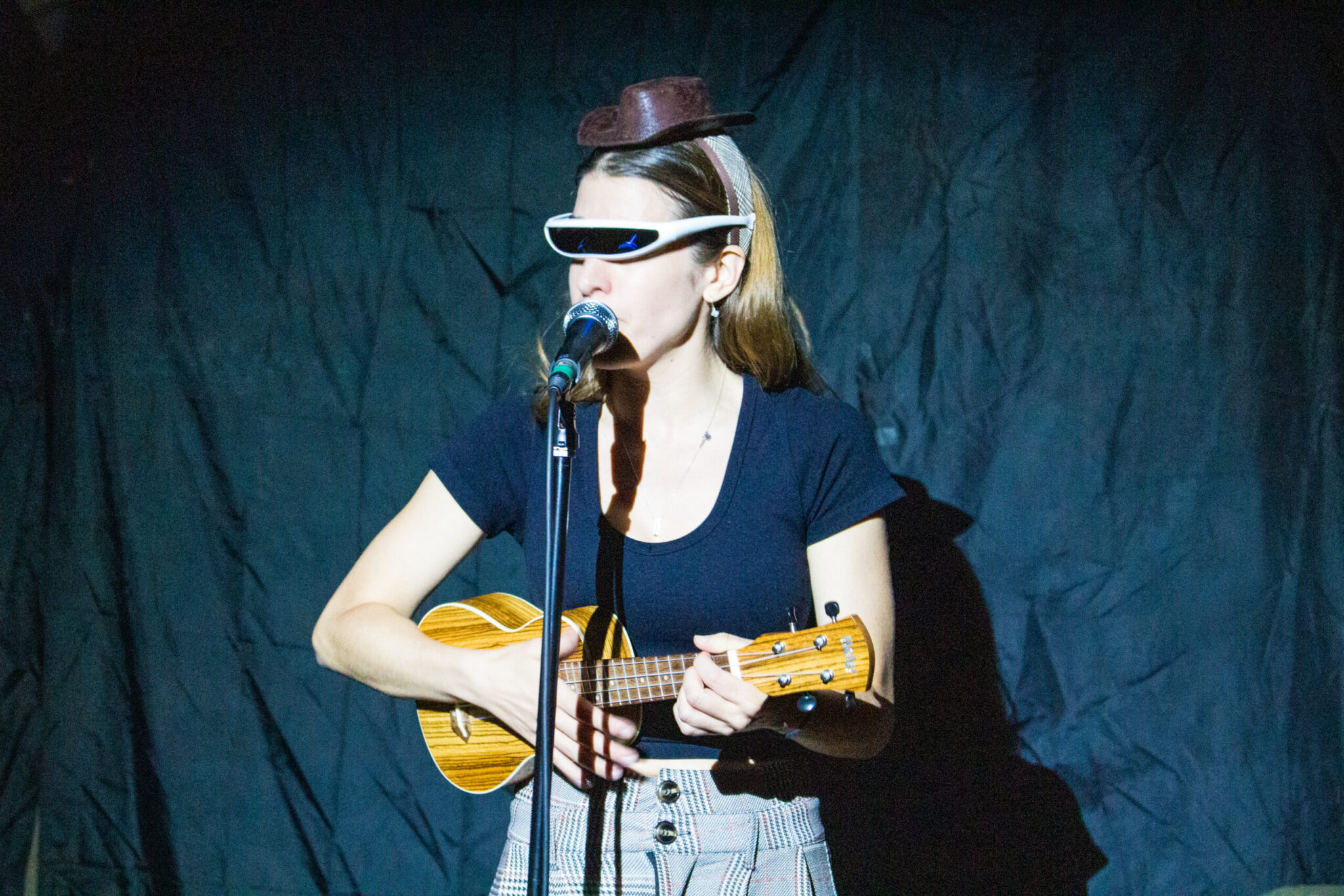 REVIEW: Kris Killed Pop, Kristin McGuire, EdFringe 2025 ★★★★ – Binge ...